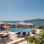 Blue Dolphin Antiparos Family Pool Agios Georgios (Antiparos)