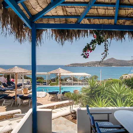 Blue Dolphin Antiparos Family Pool *