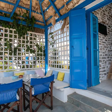 Blue Dolphin Antiparos Family Pool *
